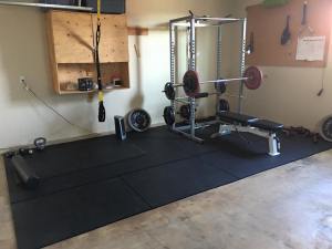 The first setup I had with the stall mats was four large ones and four small ones. I've since added four more large ones, for wall-to-wall coverage.